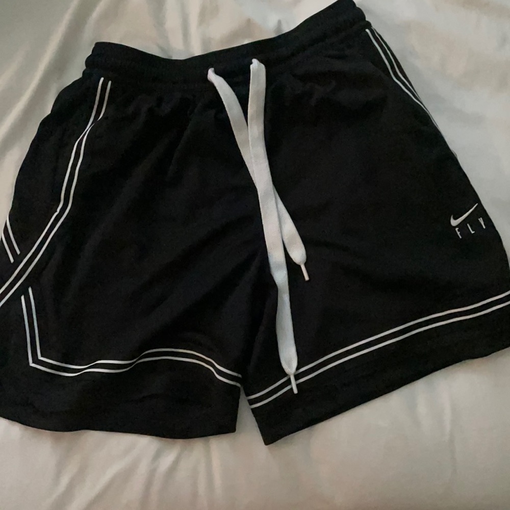nike basketball shorts